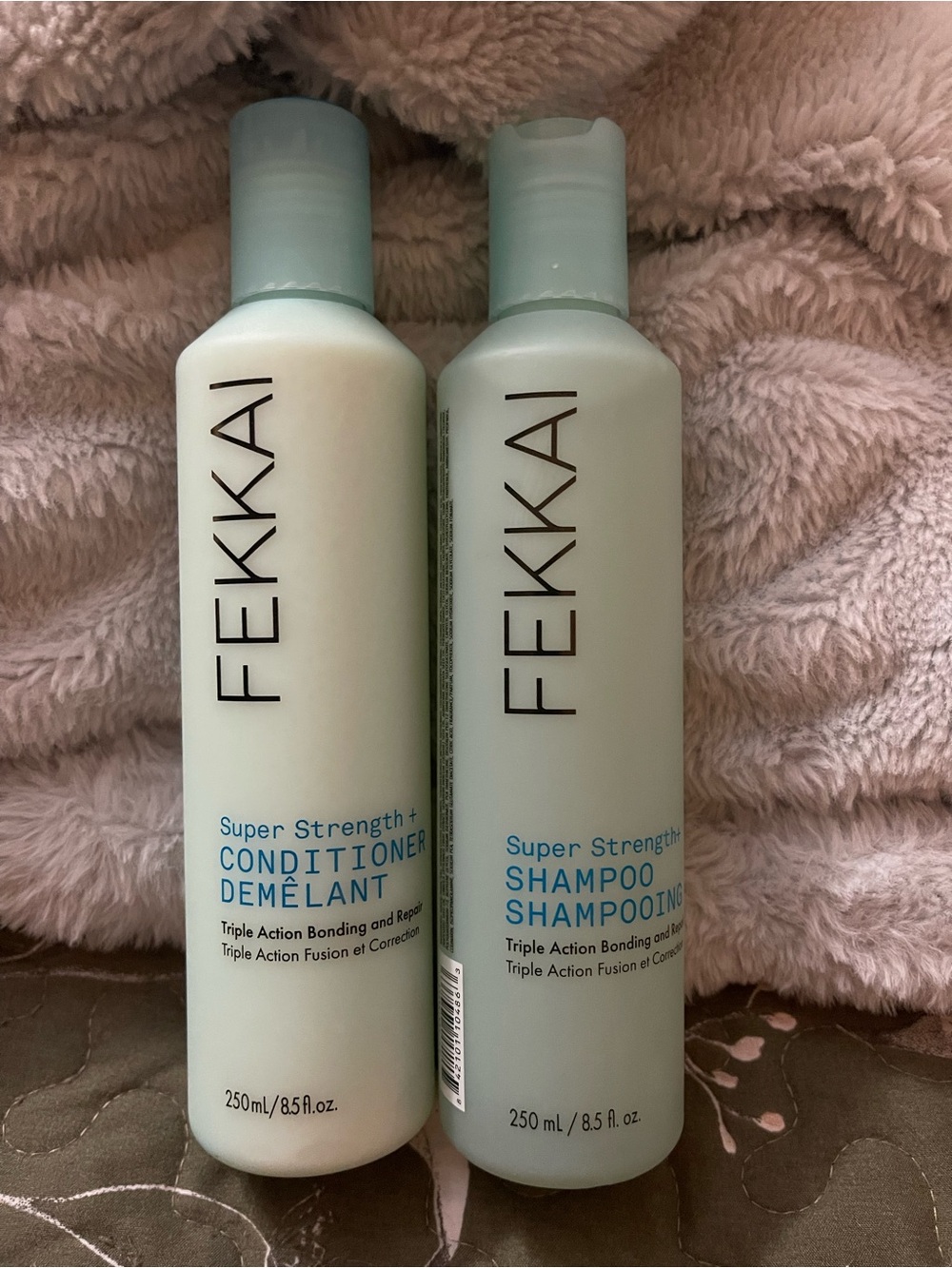 Fekkai Super Strength Shampoo & Conditioner Set - Light Blue
